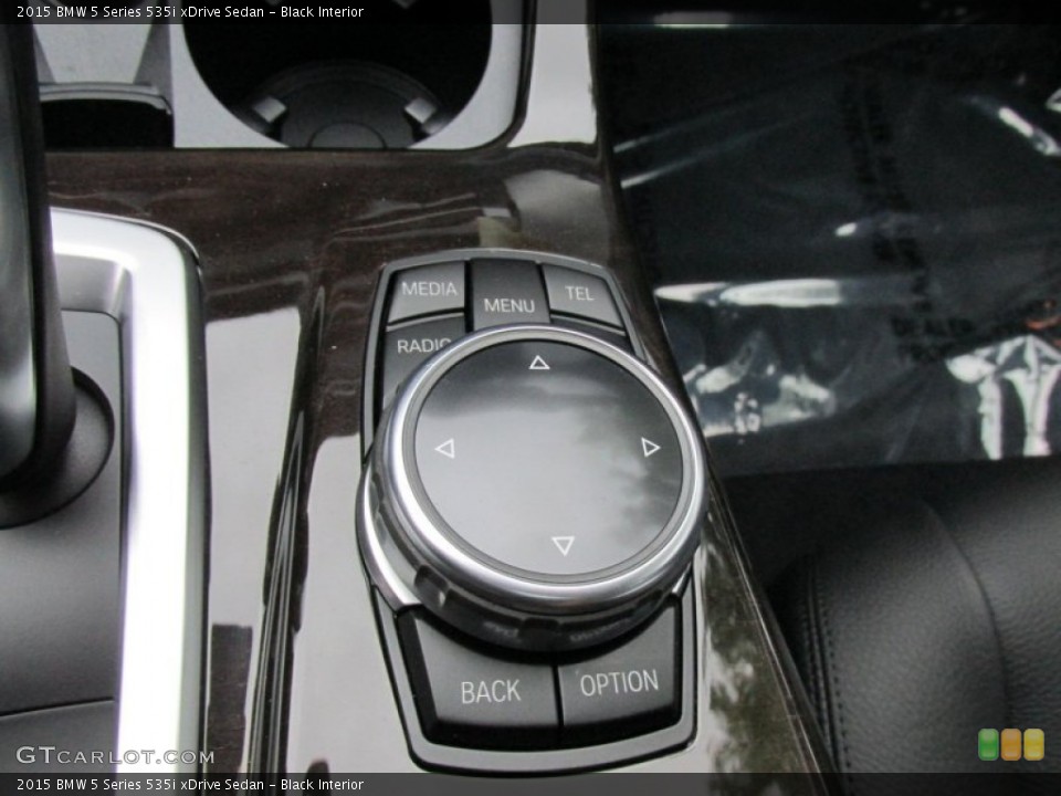 Black Interior Controls for the 2015 BMW 5 Series 535i xDrive Sedan #97195918