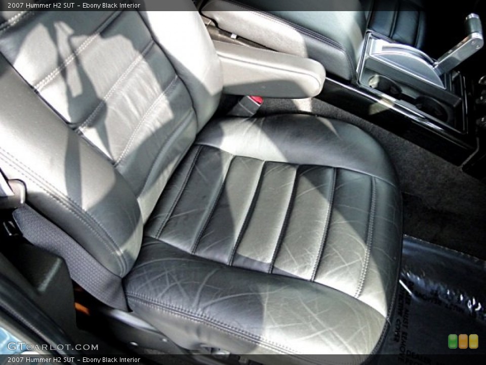 Ebony Black Interior Front Seat for the 2007 Hummer H2 SUT #97232167