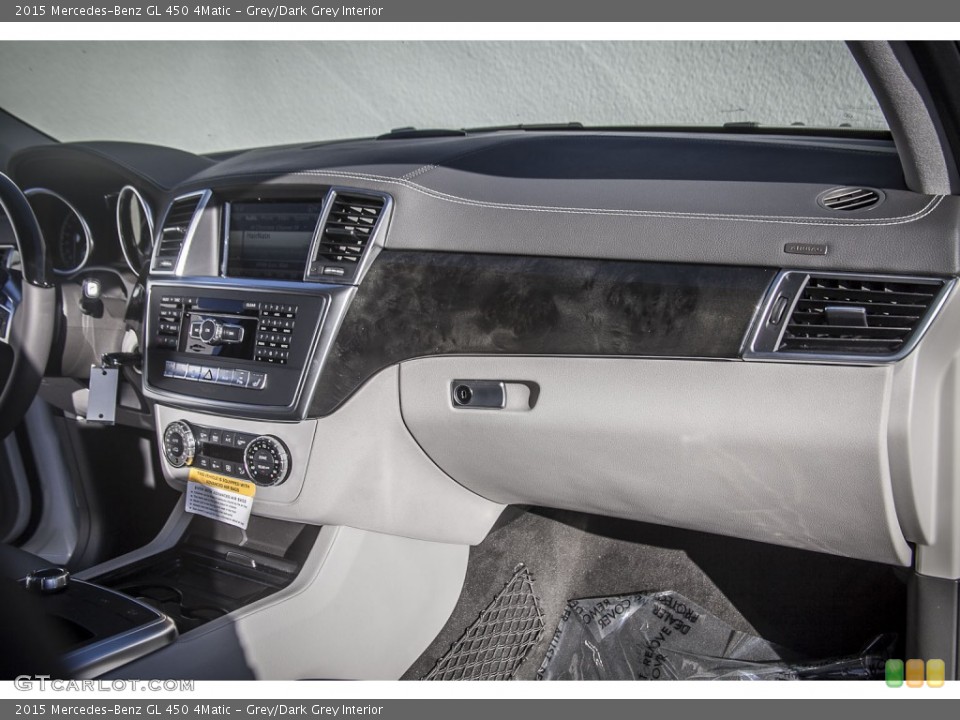 Grey/Dark Grey Interior Dashboard for the 2015 Mercedes-Benz GL 450 4Matic #97389216
