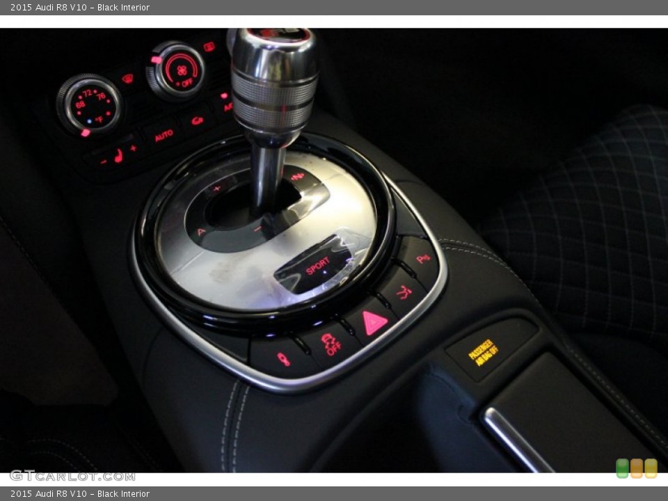 Black Interior Transmission for the 2015 Audi R8 V10 #97525535