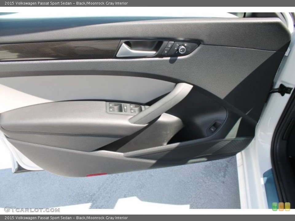 Black/Moonrock Gray Interior Door Panel for the 2015 Volkswagen Passat Sport Sedan #97555085