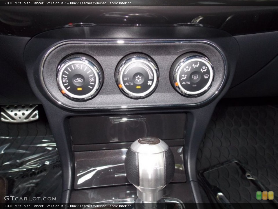 Black Leather/Sueded Fabric Interior Controls for the 2010 Mitsubishi Lancer Evolution MR #97591057