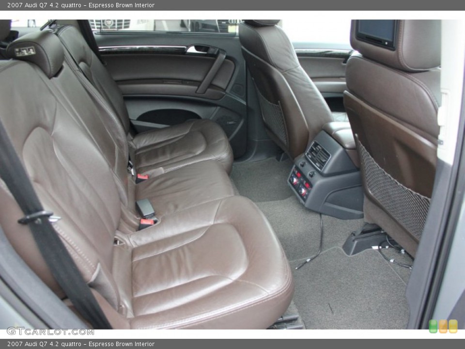 Espresso Brown Interior Rear Seat for the 2007 Audi Q7 4.2 quattro #97617472