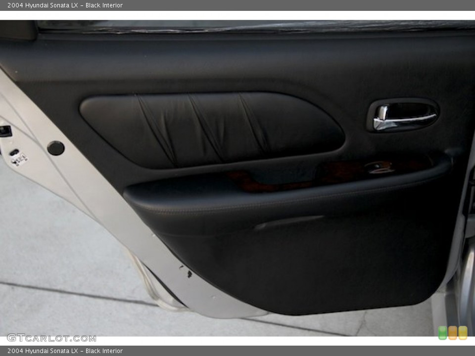 Black Interior Door Panel for the 2004 Hyundai Sonata LX #97678221