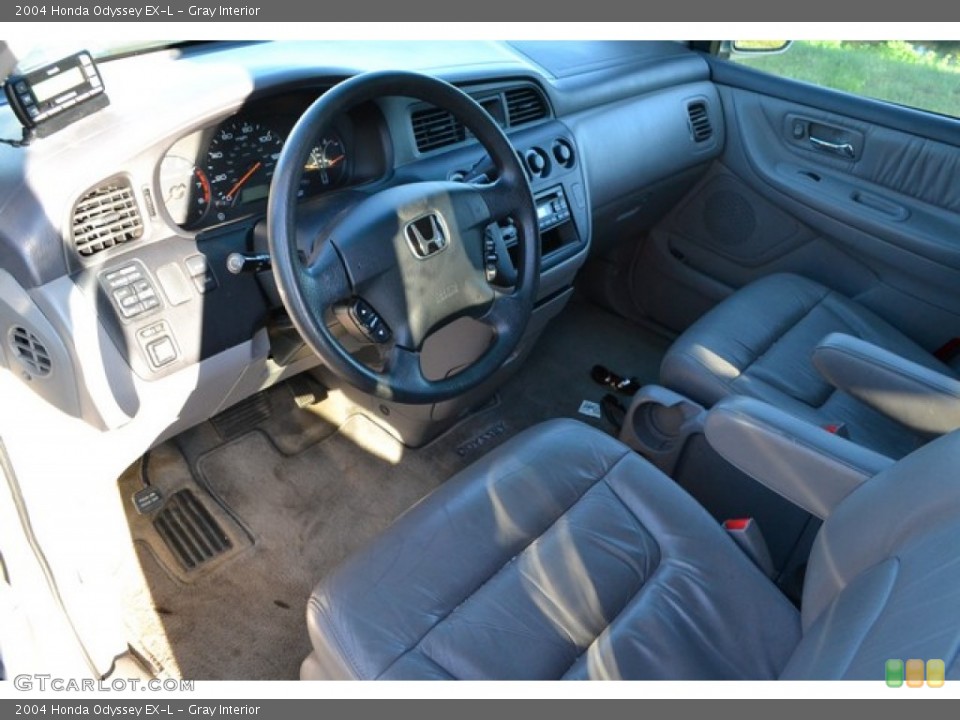 Gray Interior Photo for the 2004 Honda Odyssey EX-L #97682028