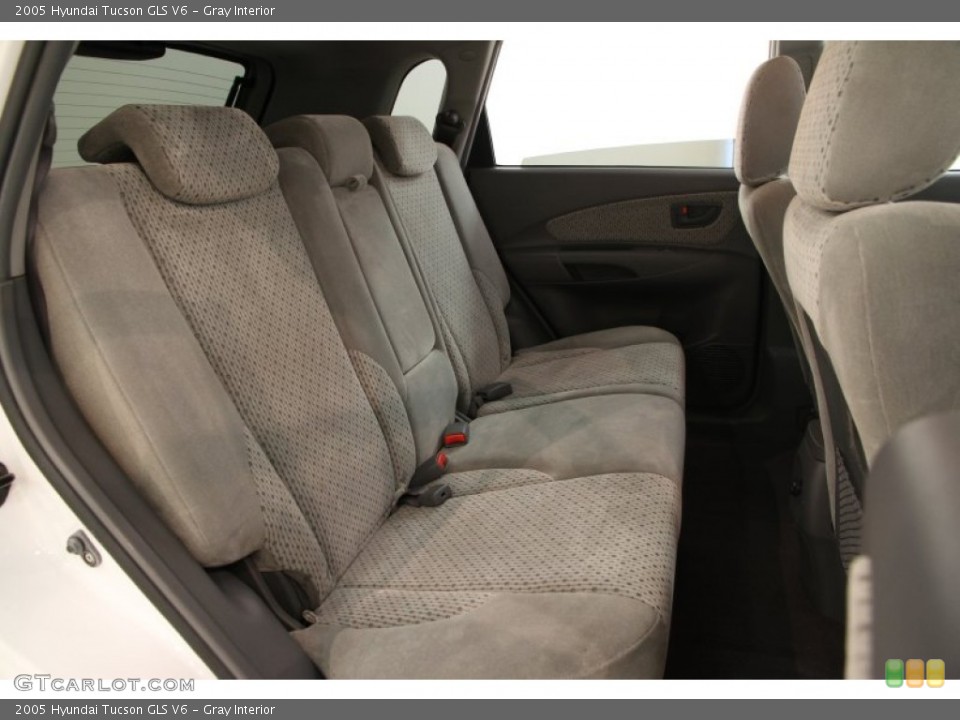 Gray Interior Rear Seat for the 2005 Hyundai Tucson GLS V6 #97688790