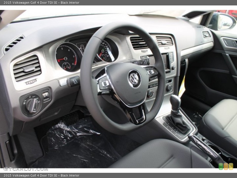 Black Interior Photo for the 2015 Volkswagen Golf 4 Door TDI SE #97693761
