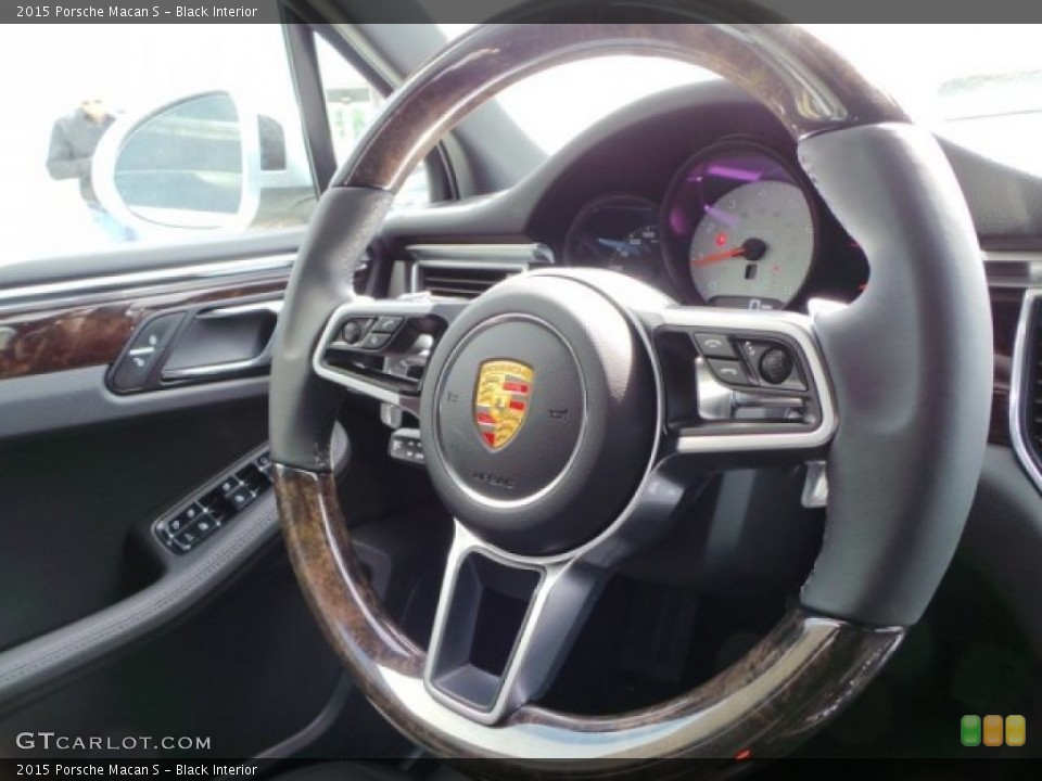 Black Interior Steering Wheel for the 2015 Porsche Macan S #97717350