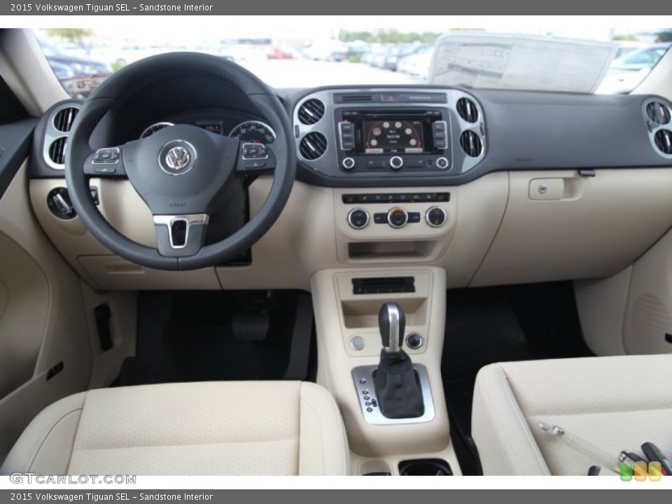 Sandstone Interior Dashboard for the 2015 Volkswagen Tiguan SEL #97758152