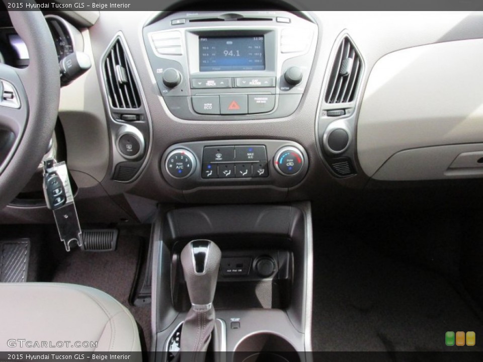 Beige Interior Controls for the 2015 Hyundai Tucson GLS #97967318
