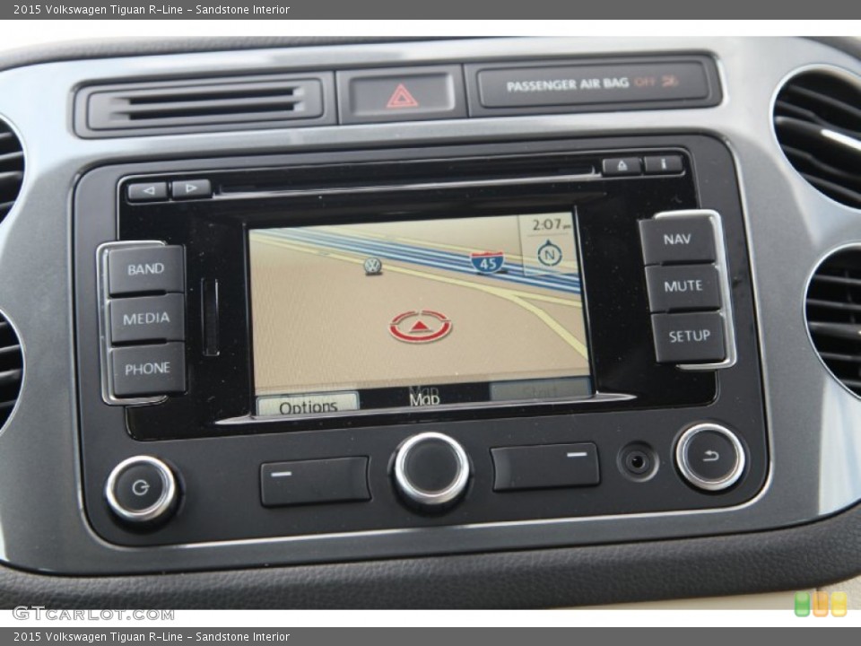 Sandstone Interior Navigation for the 2015 Volkswagen Tiguan R-Line #97984366