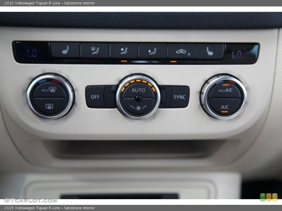 Sandstone Interior Controls for the 2015 Volkswagen Tiguan R-Line #97984385