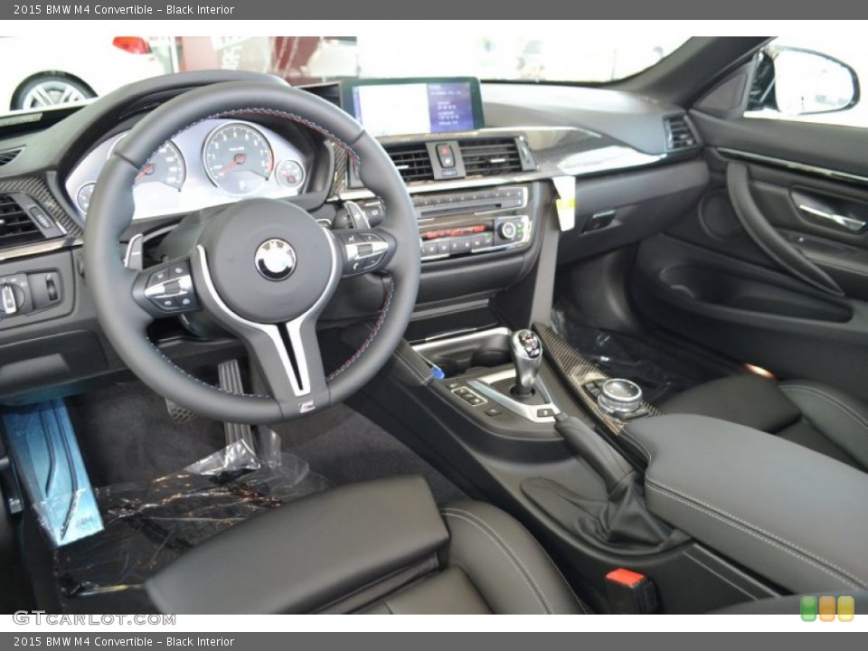 Black Interior Photo for the 2015 BMW M4 Convertible #98124761