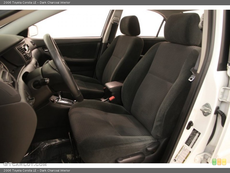 Dark Charcoal Interior Photo for the 2006 Toyota Corolla LE #98225519