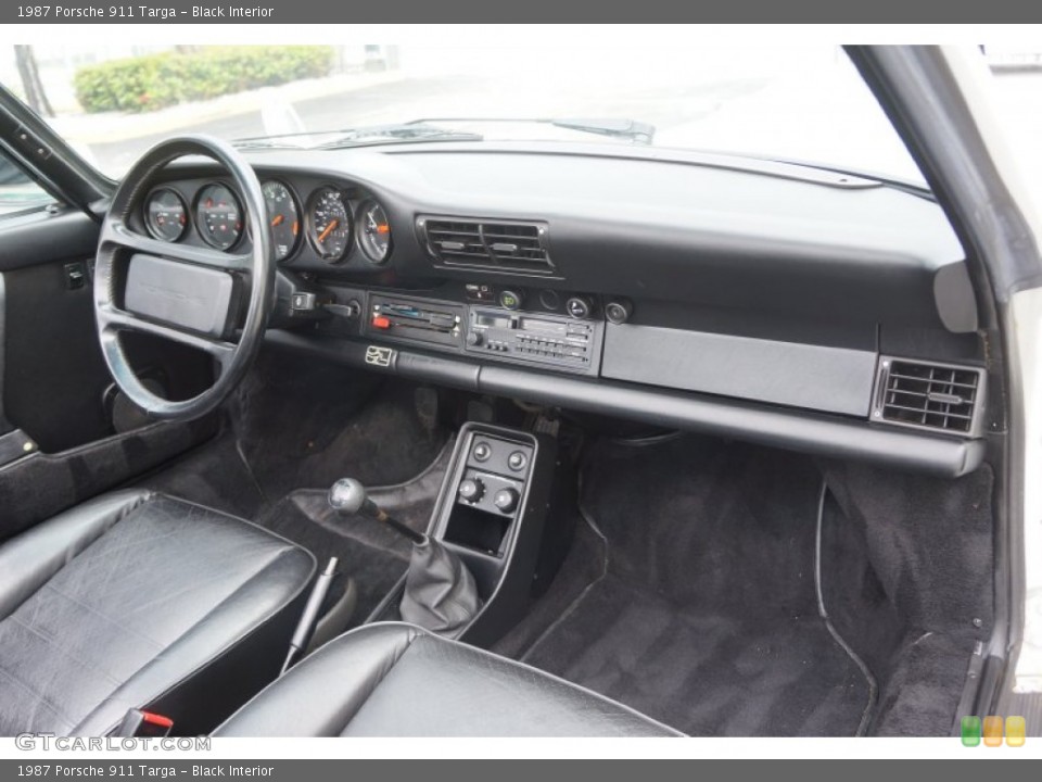 Black Interior Dashboard for the 1987 Porsche 911 Targa #98235398