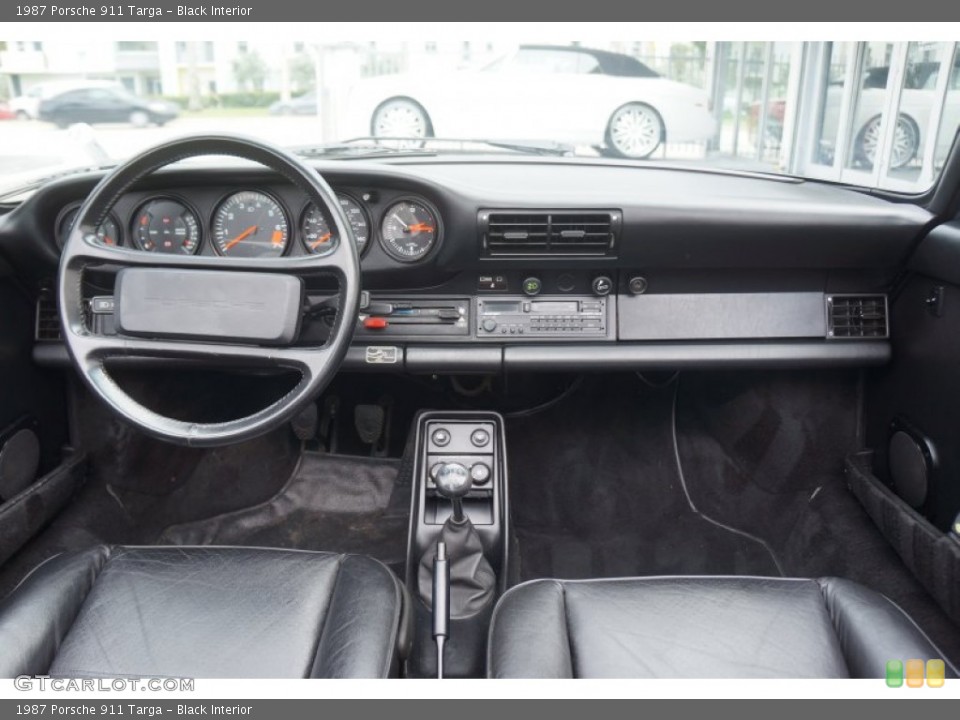 Black Interior Dashboard for the 1987 Porsche 911 Targa #98235503