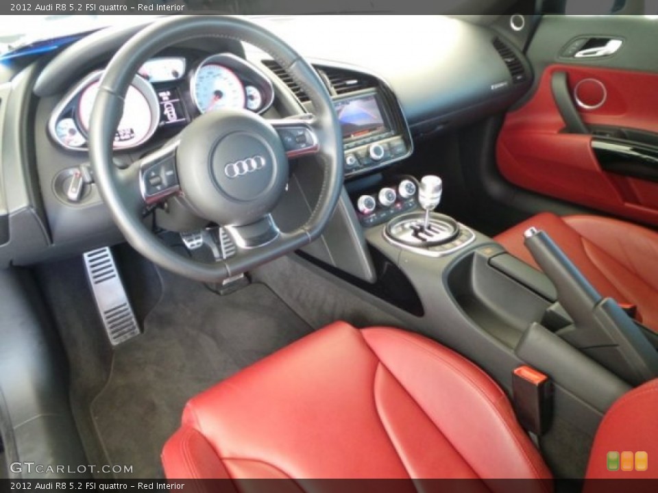 Red Interior Photo for the 2012 Audi R8 5.2 FSI quattro #98258345