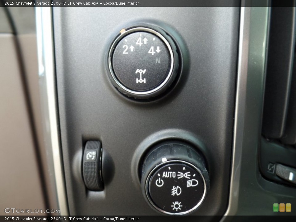 Cocoa/Dune Interior Controls for the 2015 Chevrolet Silverado 2500HD LT Crew Cab 4x4 #98278289
