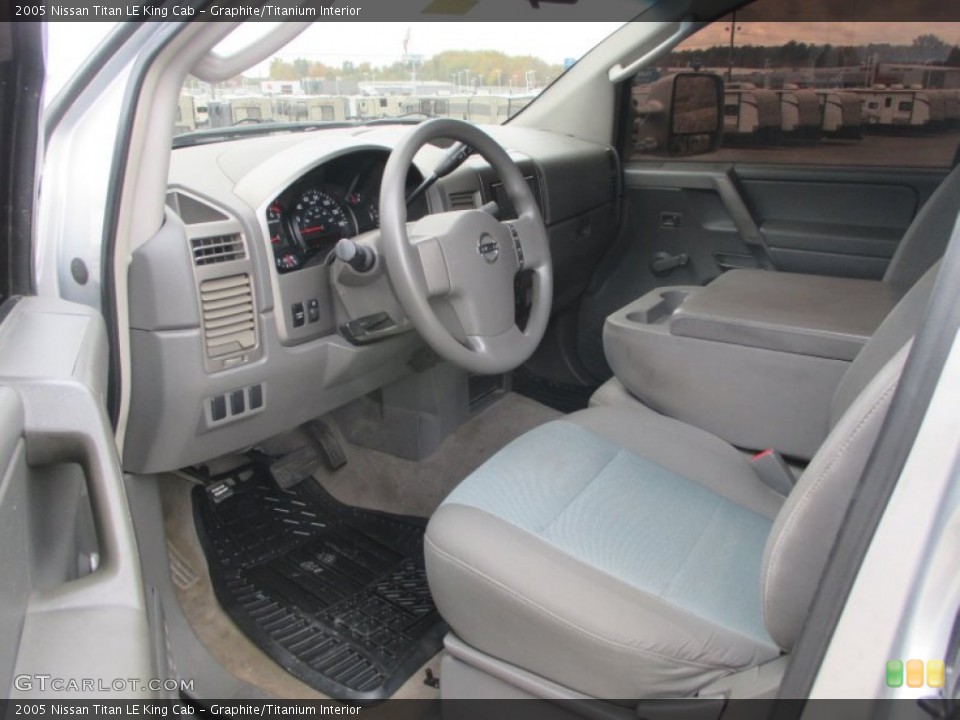 Graphite/Titanium Interior Photo for the 2005 Nissan Titan LE King Cab #98278427