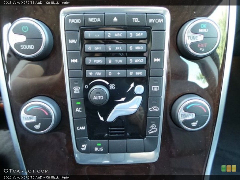 Off Black Interior Controls for the 2015 Volvo XC70 T6 AWD #98314462