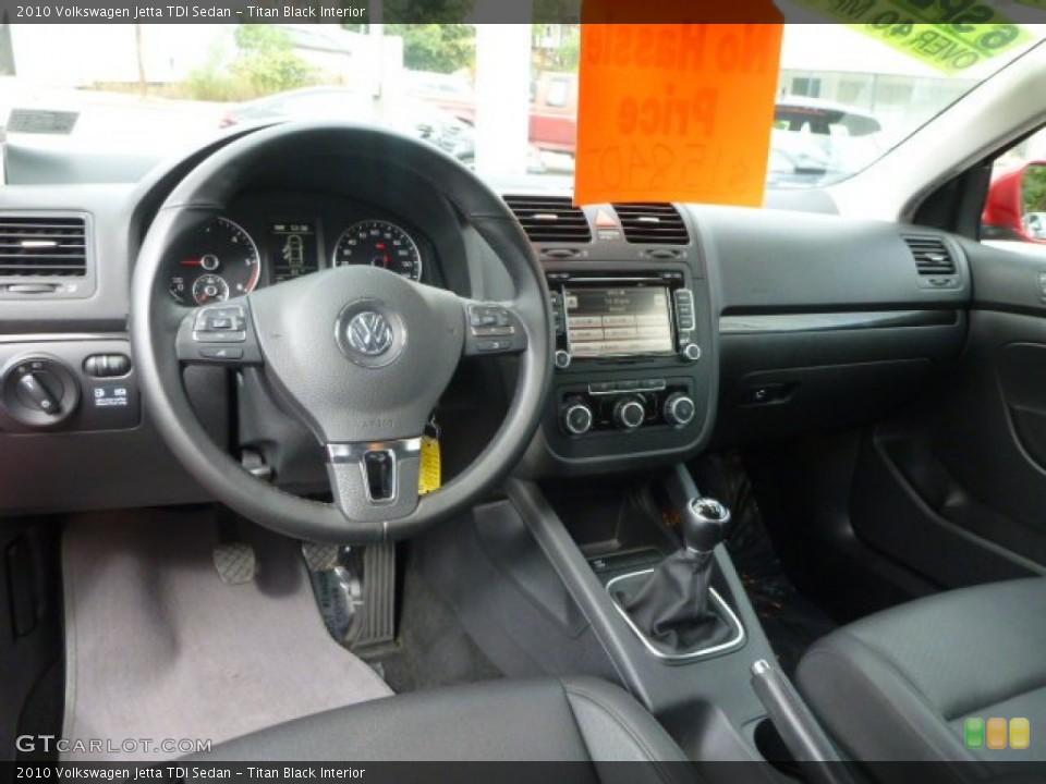 Titan Black Interior Photo for the 2010 Volkswagen Jetta TDI Sedan #98317672