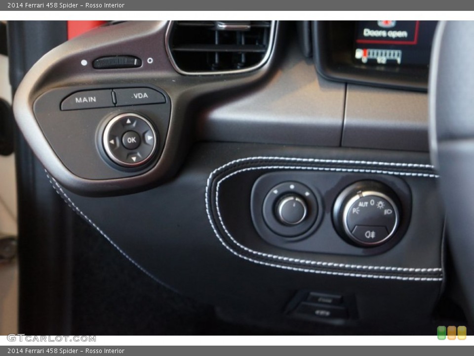 Rosso Interior Controls for the 2014 Ferrari 458 Spider #98334766