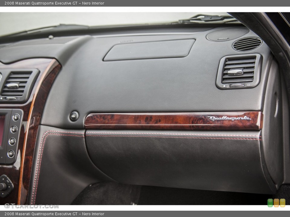 Nero Interior Dashboard for the 2008 Maserati Quattroporte Executive GT #98343645
