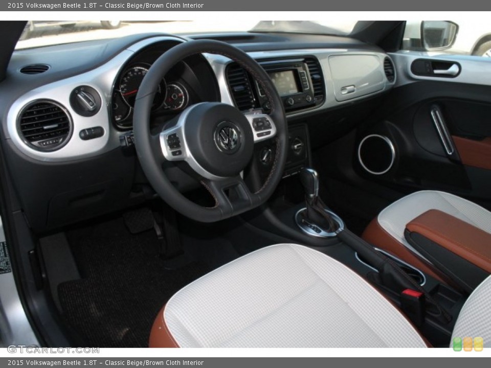 Classic Beige/Brown Cloth Interior Photo for the 2015 Volkswagen Beetle 1.8T #98455850