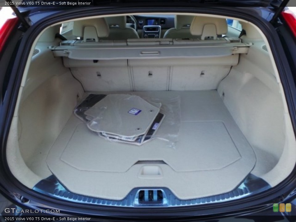 Soft Beige Interior Trunk for the 2015 Volvo V60 T5 Drive-E #98466327