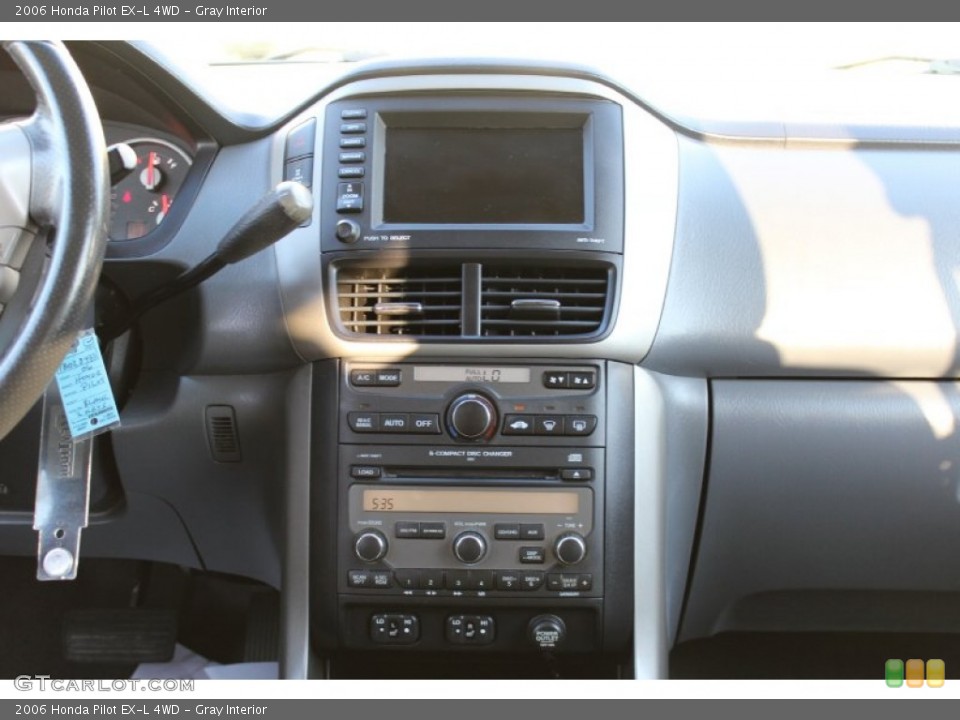 Gray Interior Controls for the 2006 Honda Pilot EX-L 4WD #98515758