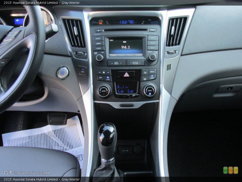 Gray Interior Controls for the 2015 Hyundai Sonata Hybrid Limited #98646389