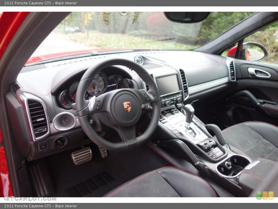 Black Interior Photo for the 2013 Porsche Cayenne GTS #98648204