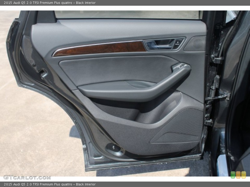 Black Interior Door Panel for the 2015 Audi Q5 2.0 TFSI Premium Plus quattro #98690479
