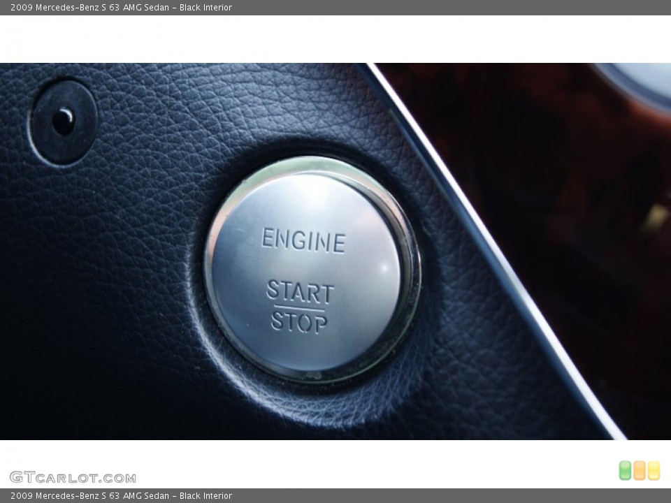Black Interior Controls for the 2009 Mercedes-Benz S 63 AMG Sedan #98691136