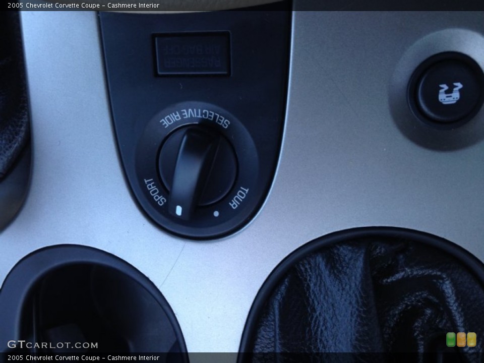 Cashmere Interior Controls for the 2005 Chevrolet Corvette Coupe #98706691