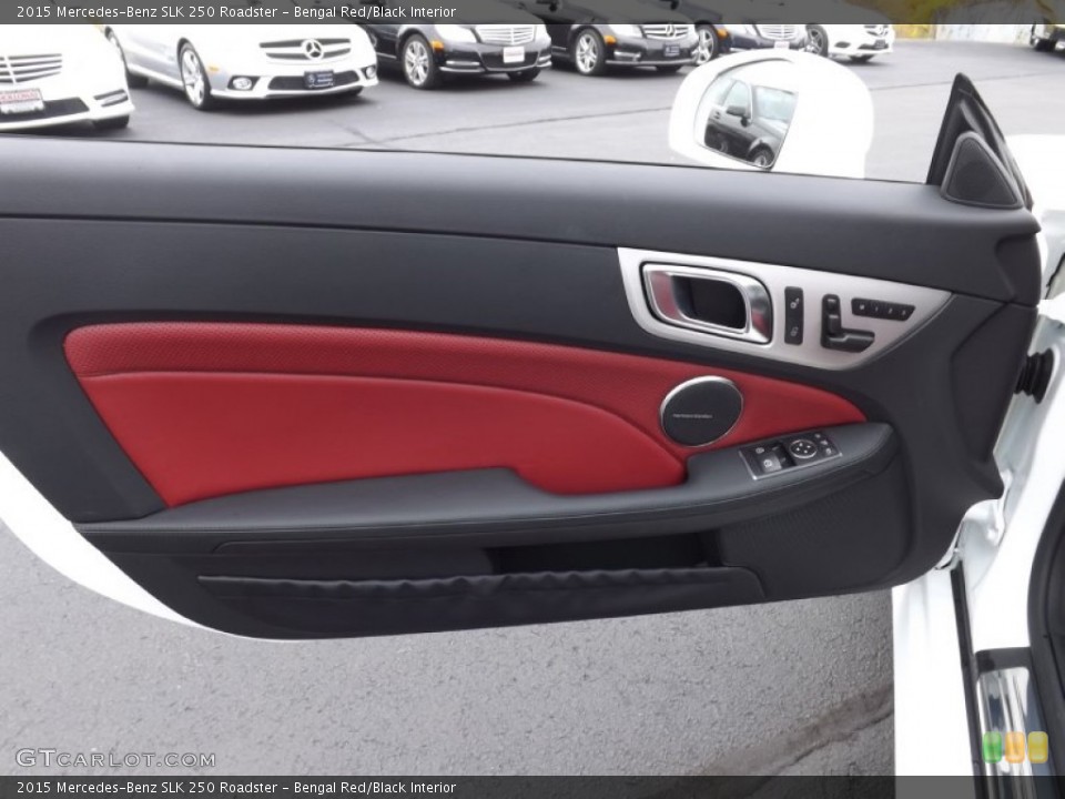 Bengal Red/Black Interior Door Panel for the 2015 Mercedes-Benz SLK 250 Roadster #98727128