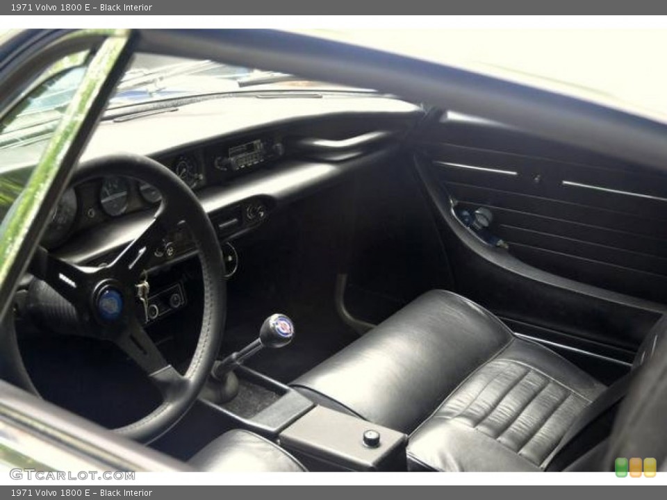 Black Interior Front Seat for the 1971 Volvo 1800 E #98815984
