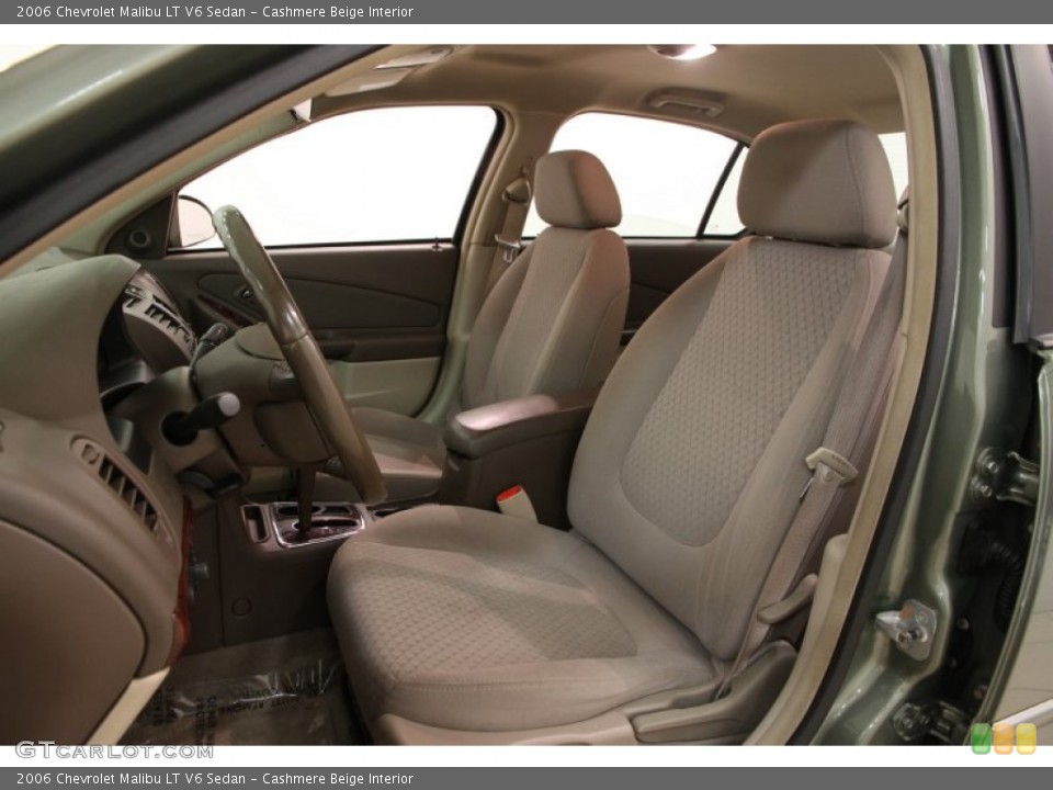 Cashmere Beige Interior Photo for the 2006 Chevrolet Malibu LT V6 Sedan #98868994