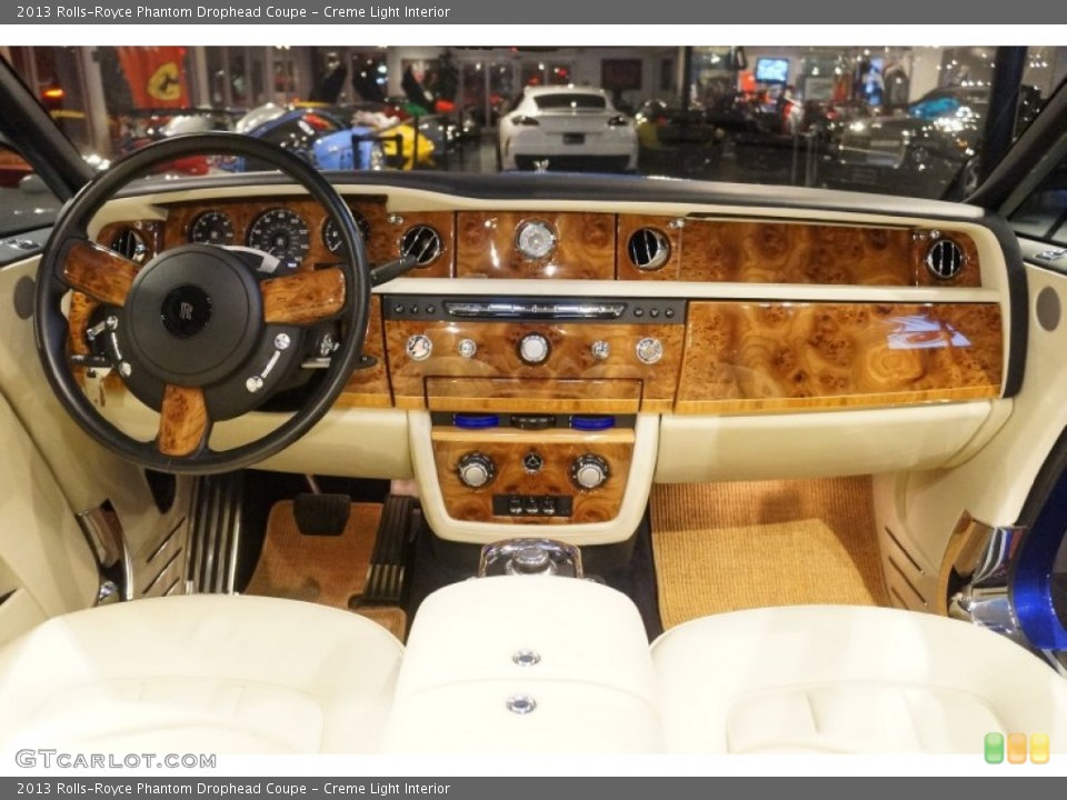Creme Light Interior Dashboard for the 2013 Rolls-Royce Phantom Drophead Coupe #98900392