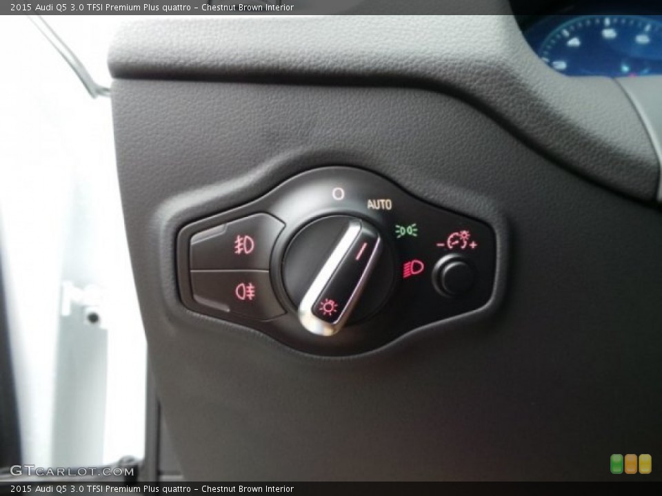 Chestnut Brown Interior Controls for the 2015 Audi Q5 3.0 TFSI Premium Plus quattro #98940892