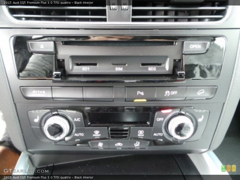 Black Interior Controls for the 2015 Audi SQ5 Premium Plus 3.0 TFSI quattro #98941660