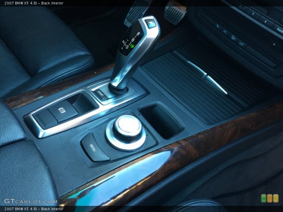Black Interior Controls for the 2007 BMW X5 4.8i #99015450