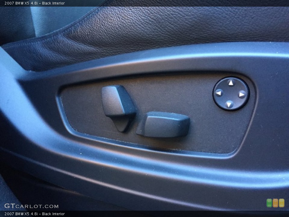 Black Interior Controls for the 2007 BMW X5 4.8i #99015594