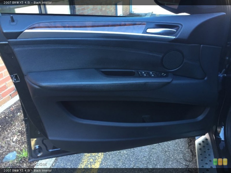 Black Interior Door Panel for the 2007 BMW X5 4.8i #99015618