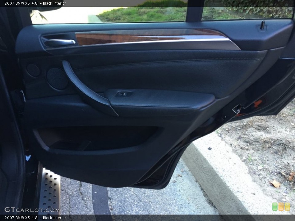Black Interior Door Panel for the 2007 BMW X5 4.8i #99015687