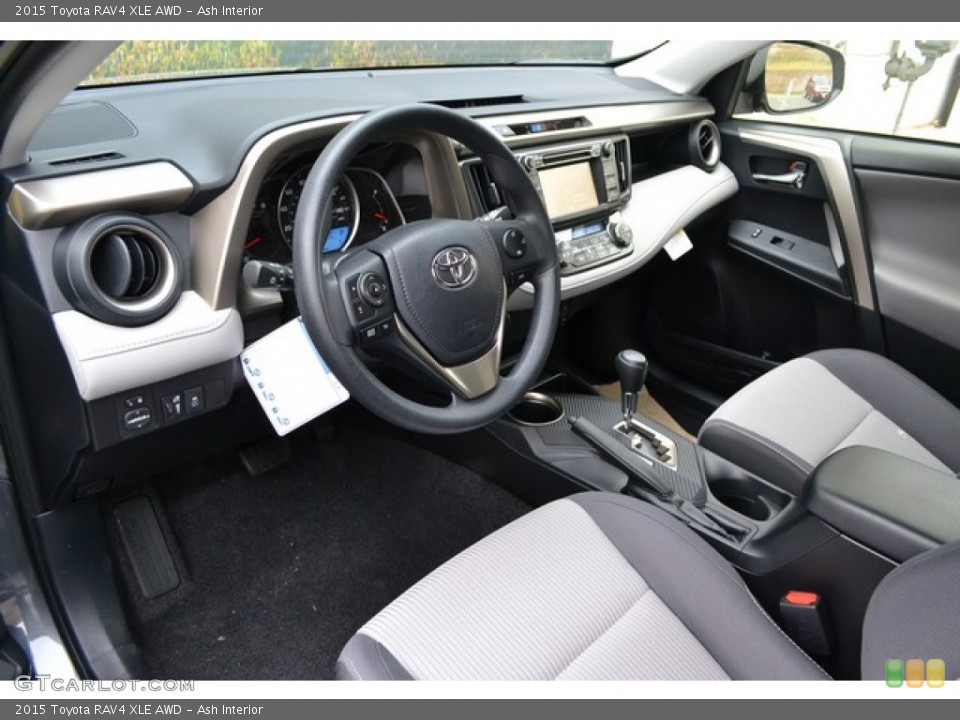 Ash Interior Photo for the 2015 Toyota RAV4 XLE AWD #99065473