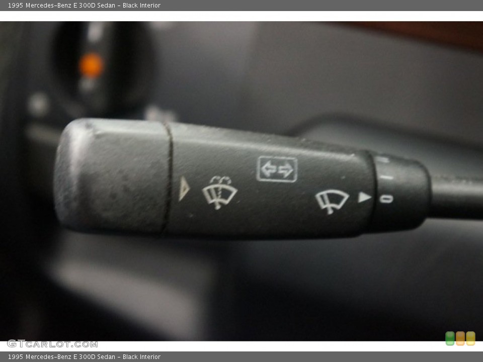 Black Interior Controls for the 1995 Mercedes-Benz E 300D Sedan #99104832