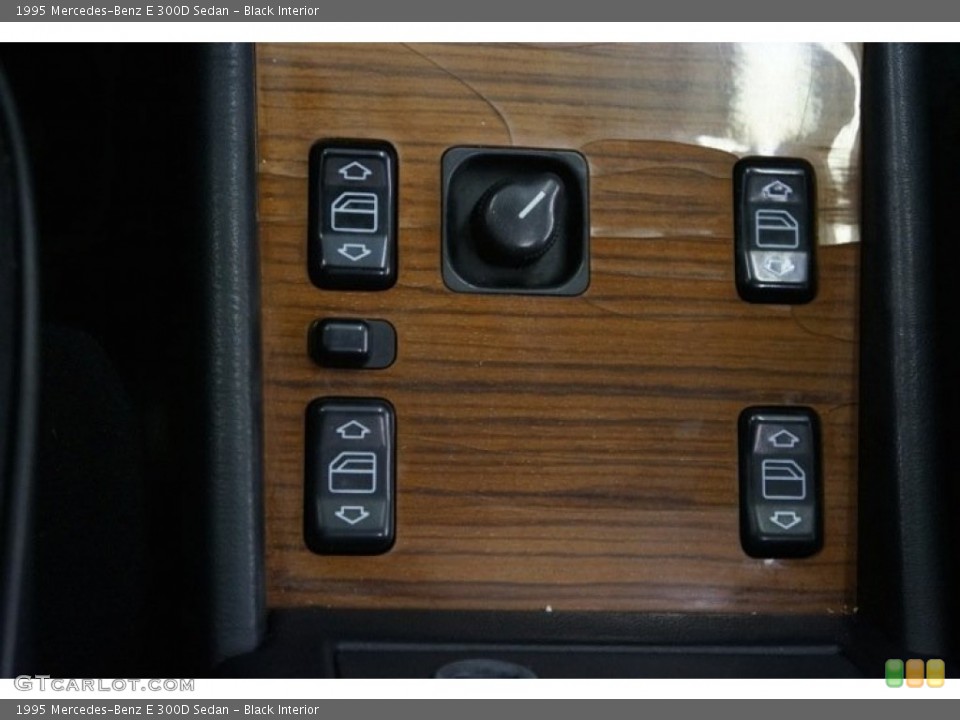 Black Interior Controls for the 1995 Mercedes-Benz E 300D Sedan #99104883