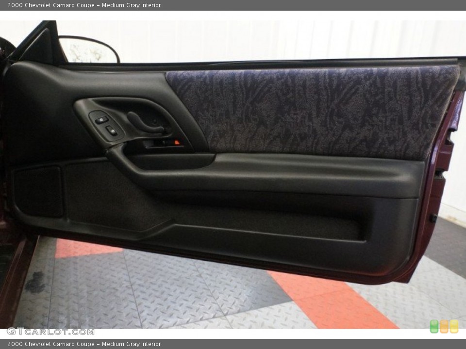 Medium Gray Interior Door Panel for the 2000 Chevrolet Camaro Coupe #99135541