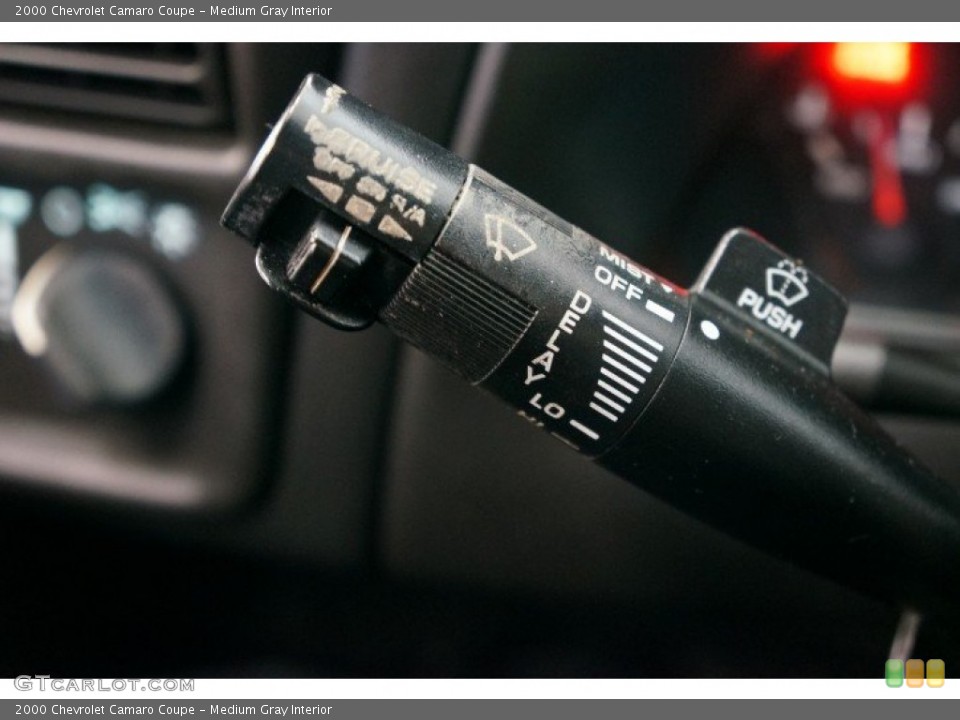 Medium Gray Interior Controls for the 2000 Chevrolet Camaro Coupe #99135634